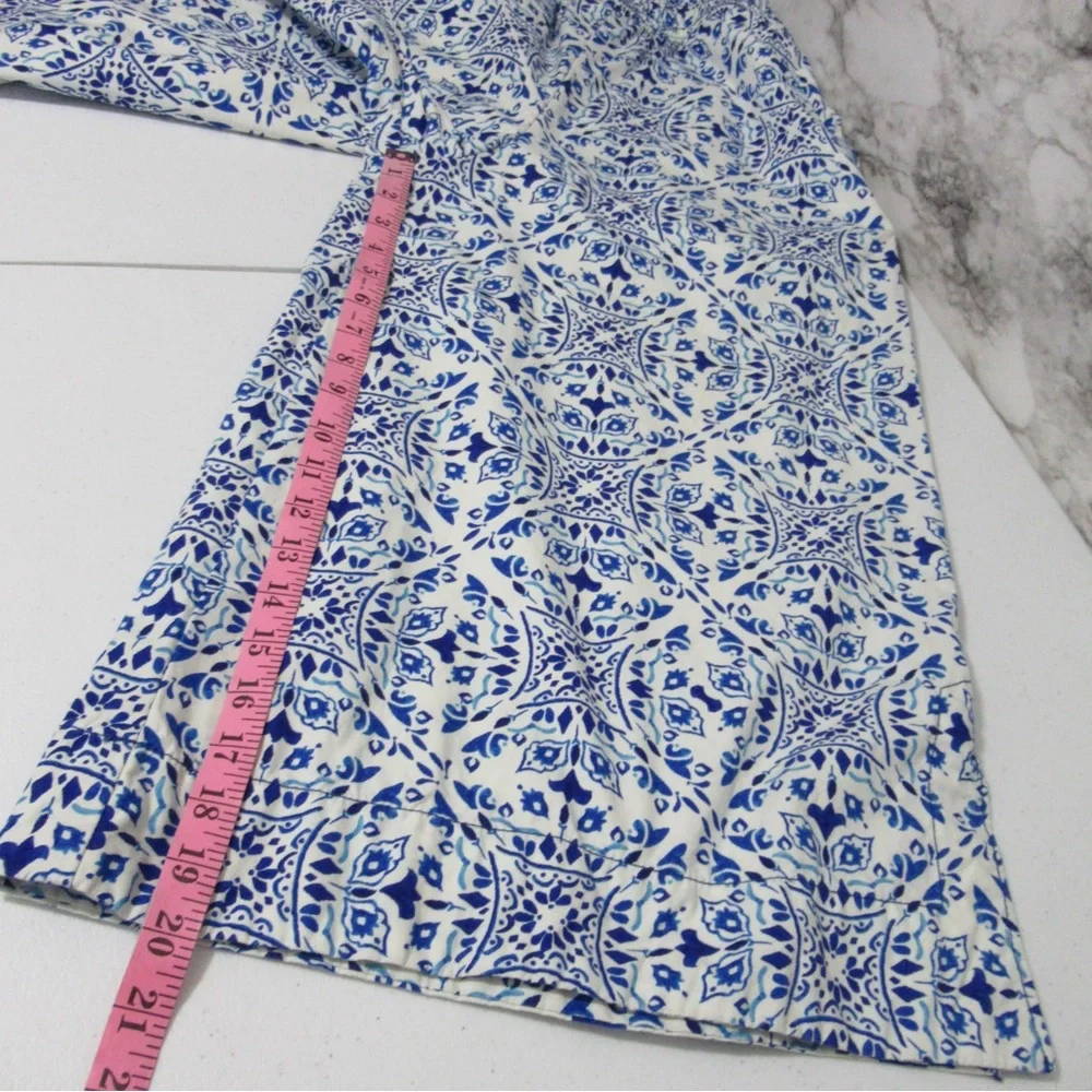 Maeve by Anthropologie Wide Leg Cropped Blue and White Printed Pants Size Small - Picture 15 of 17
